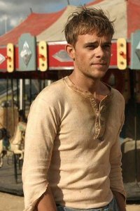 Nick Stahl as Ben Hawkins.